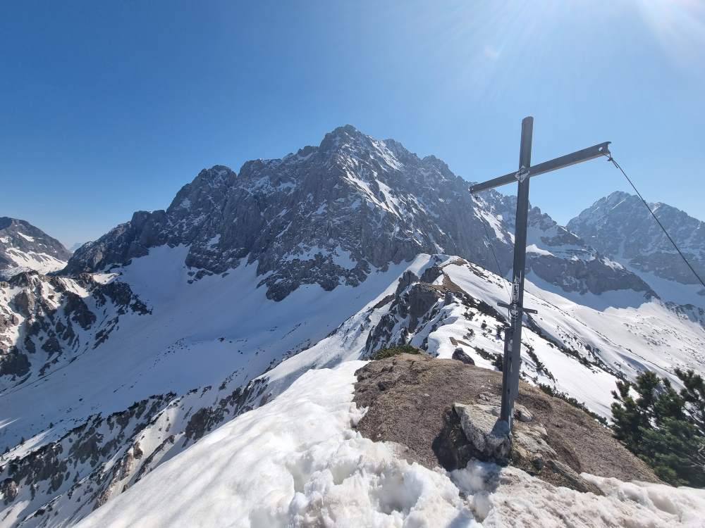 Winter hike to Steinkarkopf